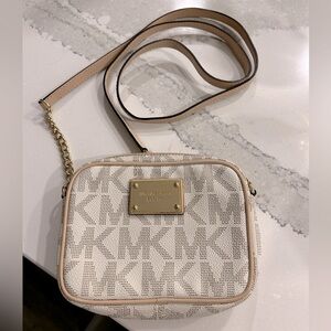 Michael Kors Beige MK Logo Jet Set Crossbody small compact bag